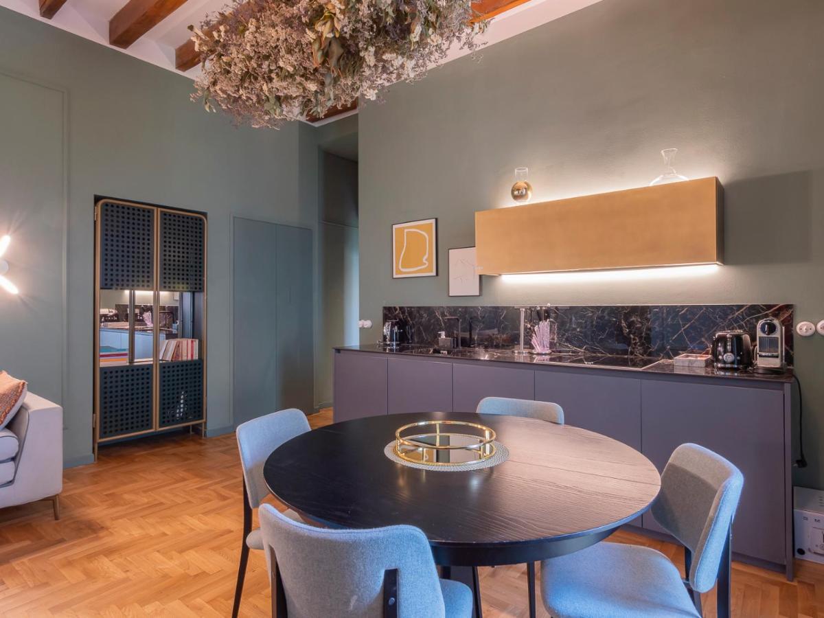 Luxury Apartment In Isola - Ca24 Milan Bagian luar foto