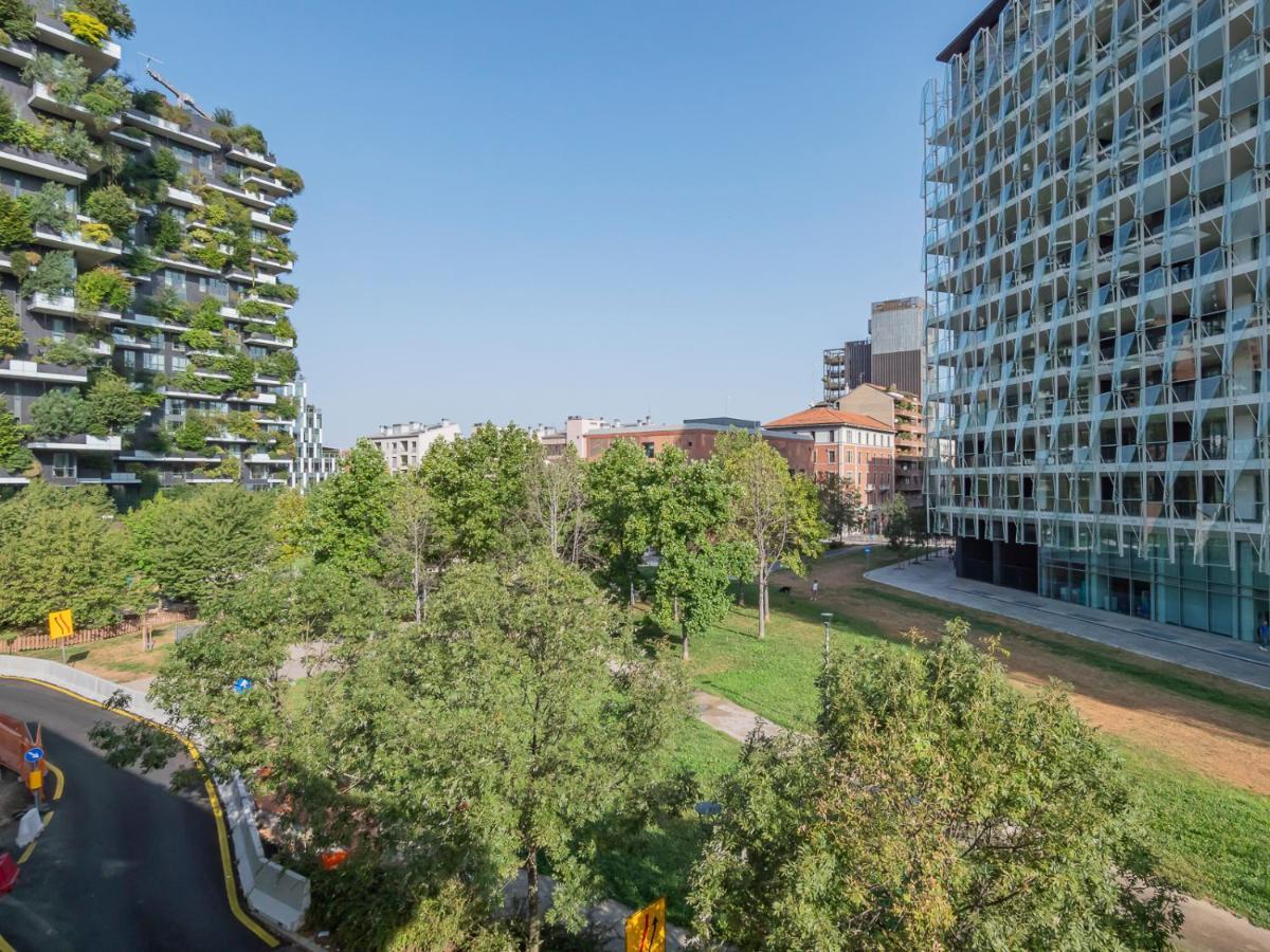 Luxury Apartment In Isola - Ca24 Milan Bagian luar foto