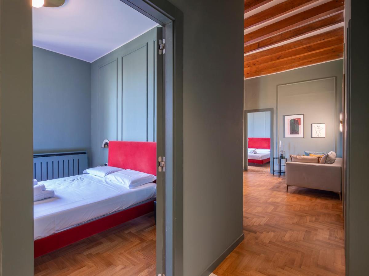Luxury Apartment In Isola - Ca24 Milan Bagian luar foto